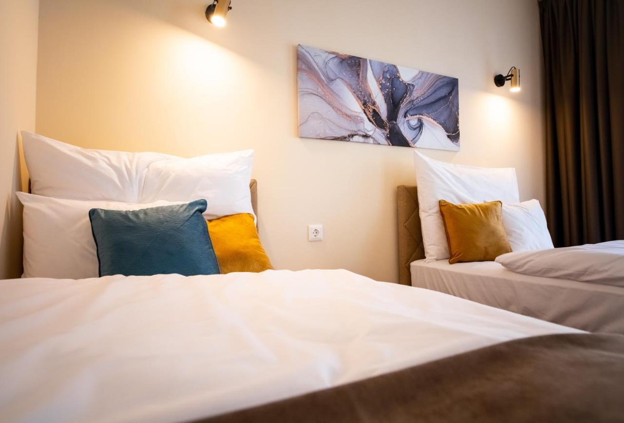 Elixir Panzio Bed & Breakfast Nyírbátor Екстериор снимка