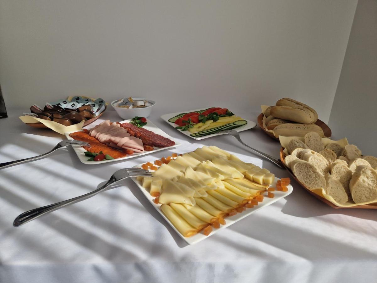 Elixir Panzio Bed & Breakfast Nyírbátor Екстериор снимка