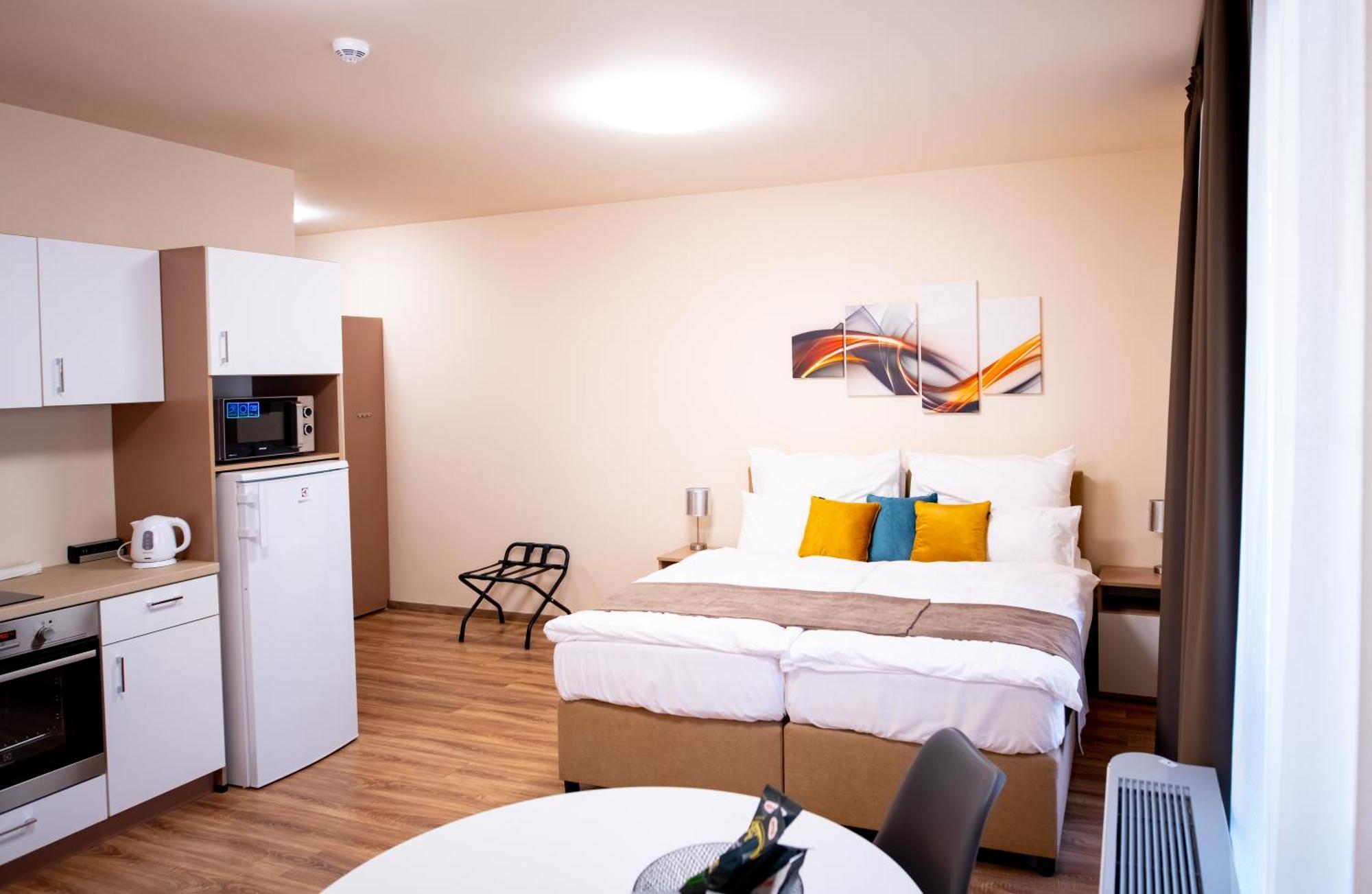 Elixir Panzio Bed & Breakfast Nyírbátor Екстериор снимка